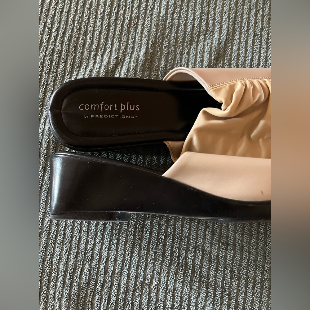 Just n time for summer, women’s 12W, Brand New, Comfort Plus brand